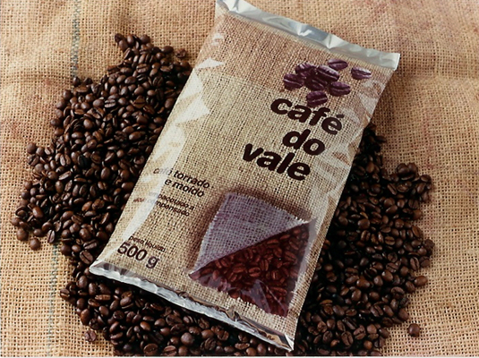 Design Grfico, Identidade Visual - Embalagem tipo almofada para café moído Café do Vale
